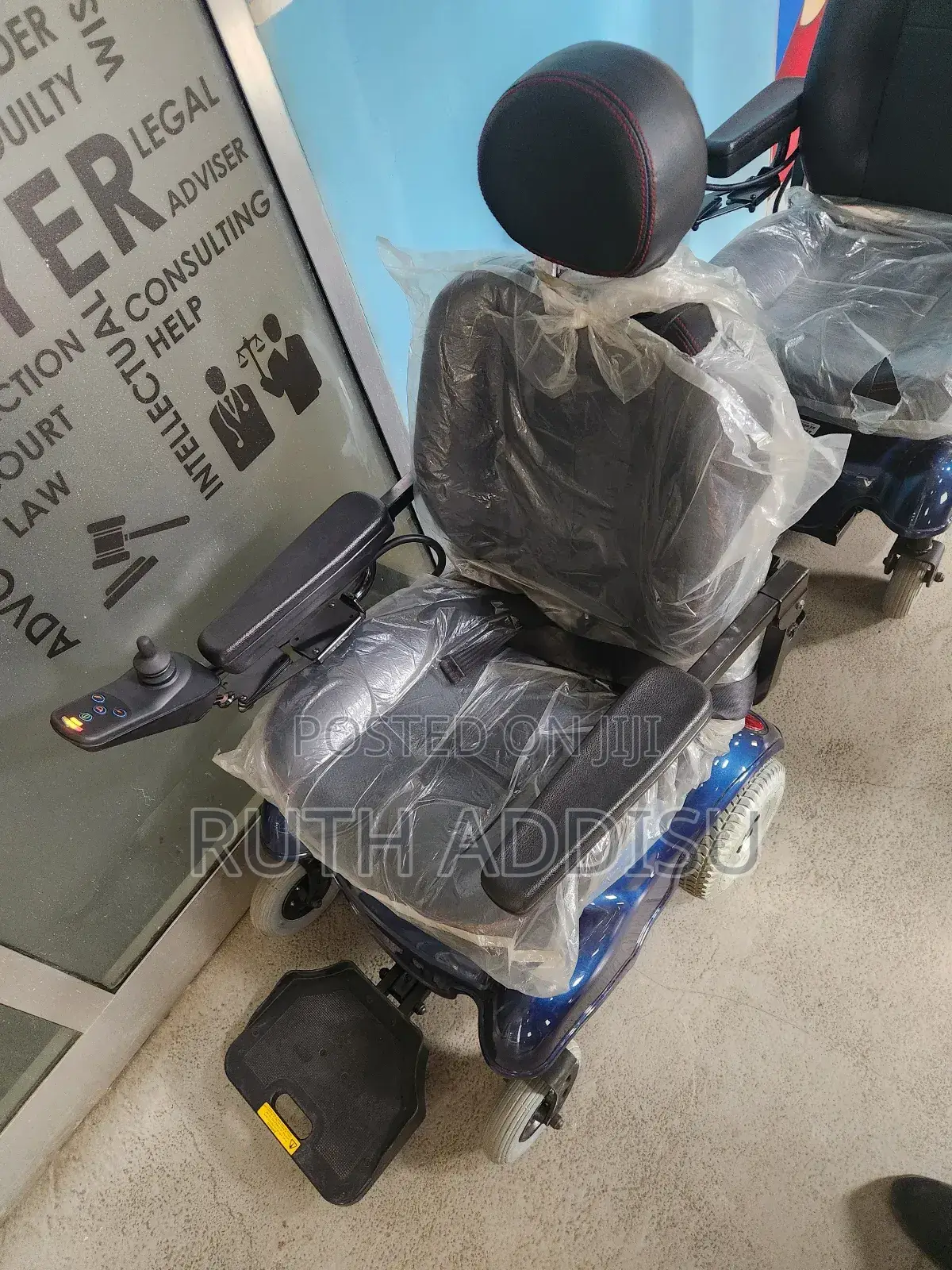 Electrical Wheelchair絫不rechargable Wheelchair腔裏digit Wheelchair