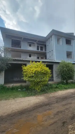 Photo - 6bdrm House in ለገጣፎ, Oromia-Finfinne for sale