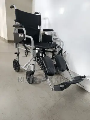 Photo - Wheelchair廟號leg Rest Wheelchair胎孓calf Supports Wheelchair腑你wheelchair