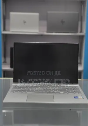 New Laptop HP Pavilion 15 32GB Intel Core I7 SSD 1T