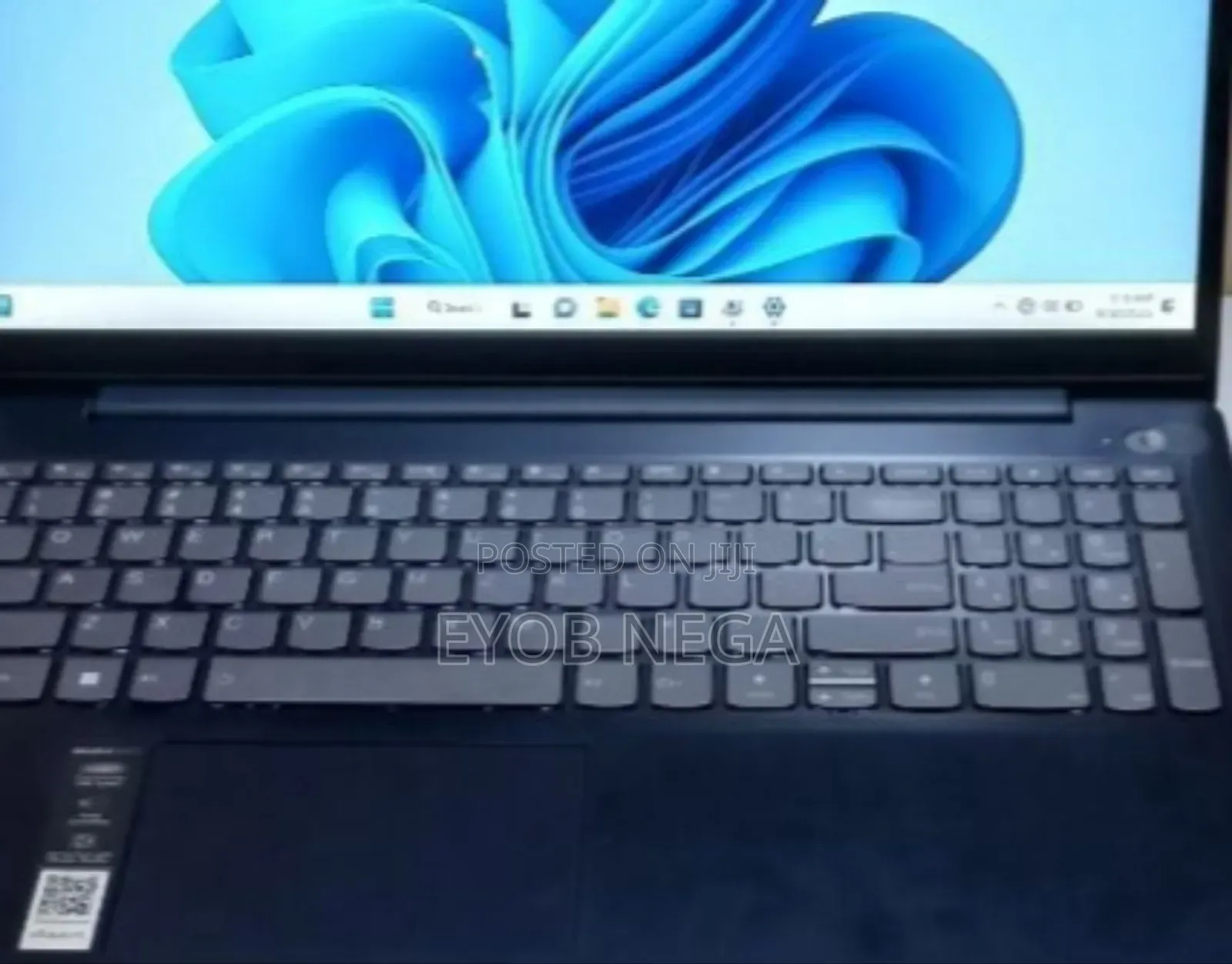 New Laptop Lenovo Ideapad 3 8GB Intel Core I3 SSD 256GB