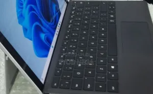 Photo - Laptop Microsoft Surface Pro 4 8GB Intel Core i5 SSD 256GB