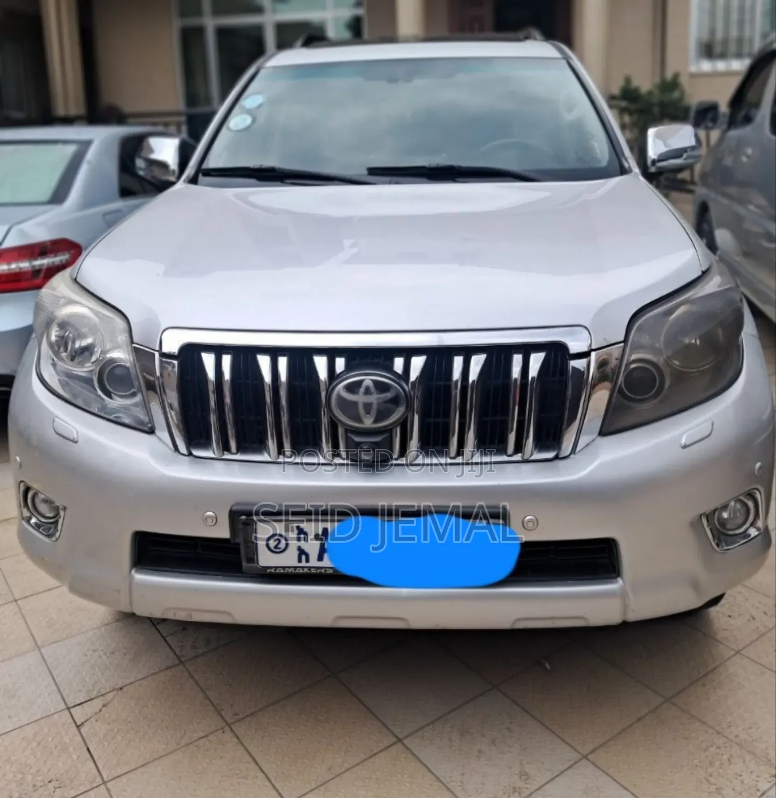 Toyota Land Cruiser Prado 2011 Silver
