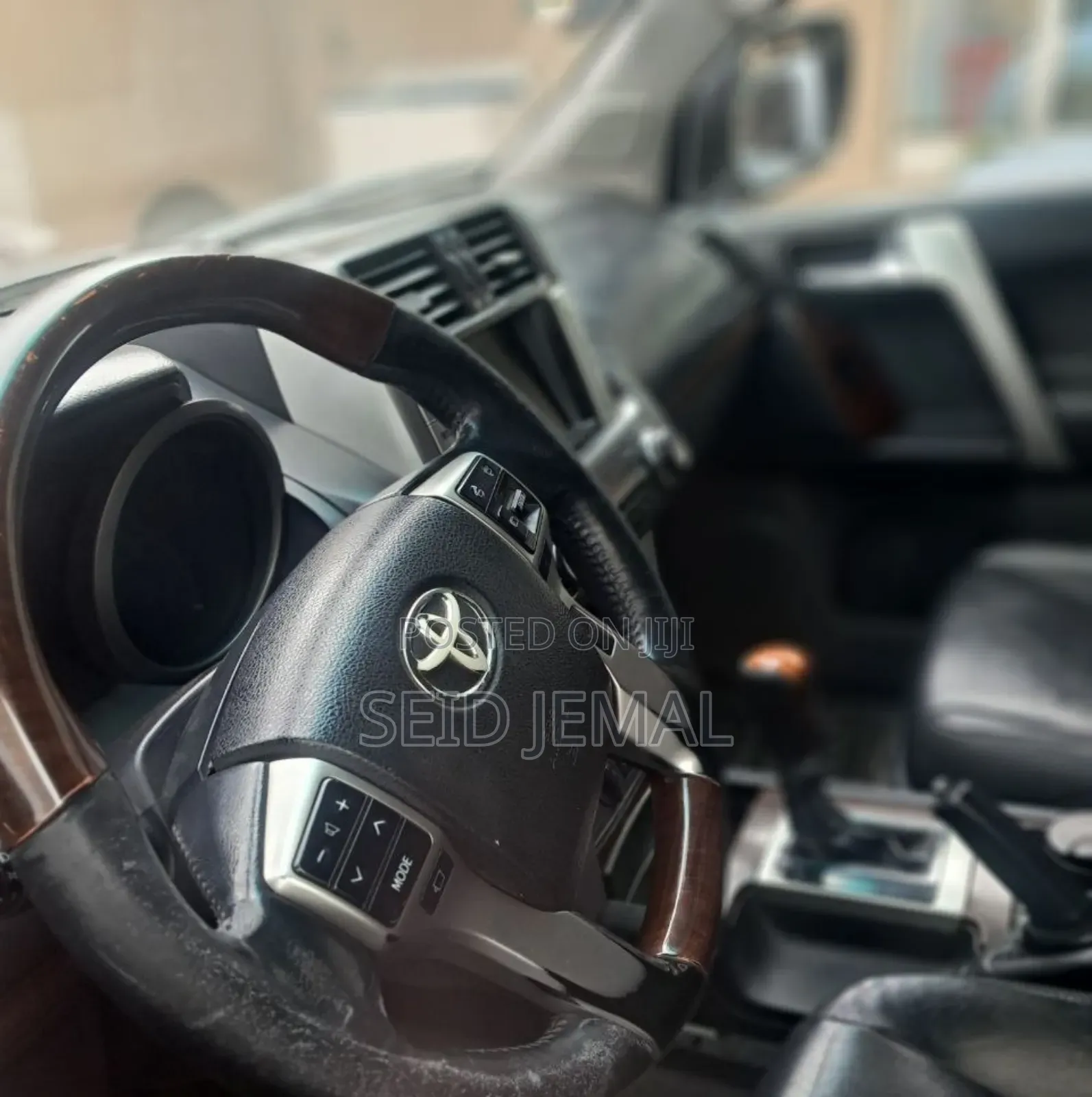 Toyota Land Cruiser Prado 2011 Silver