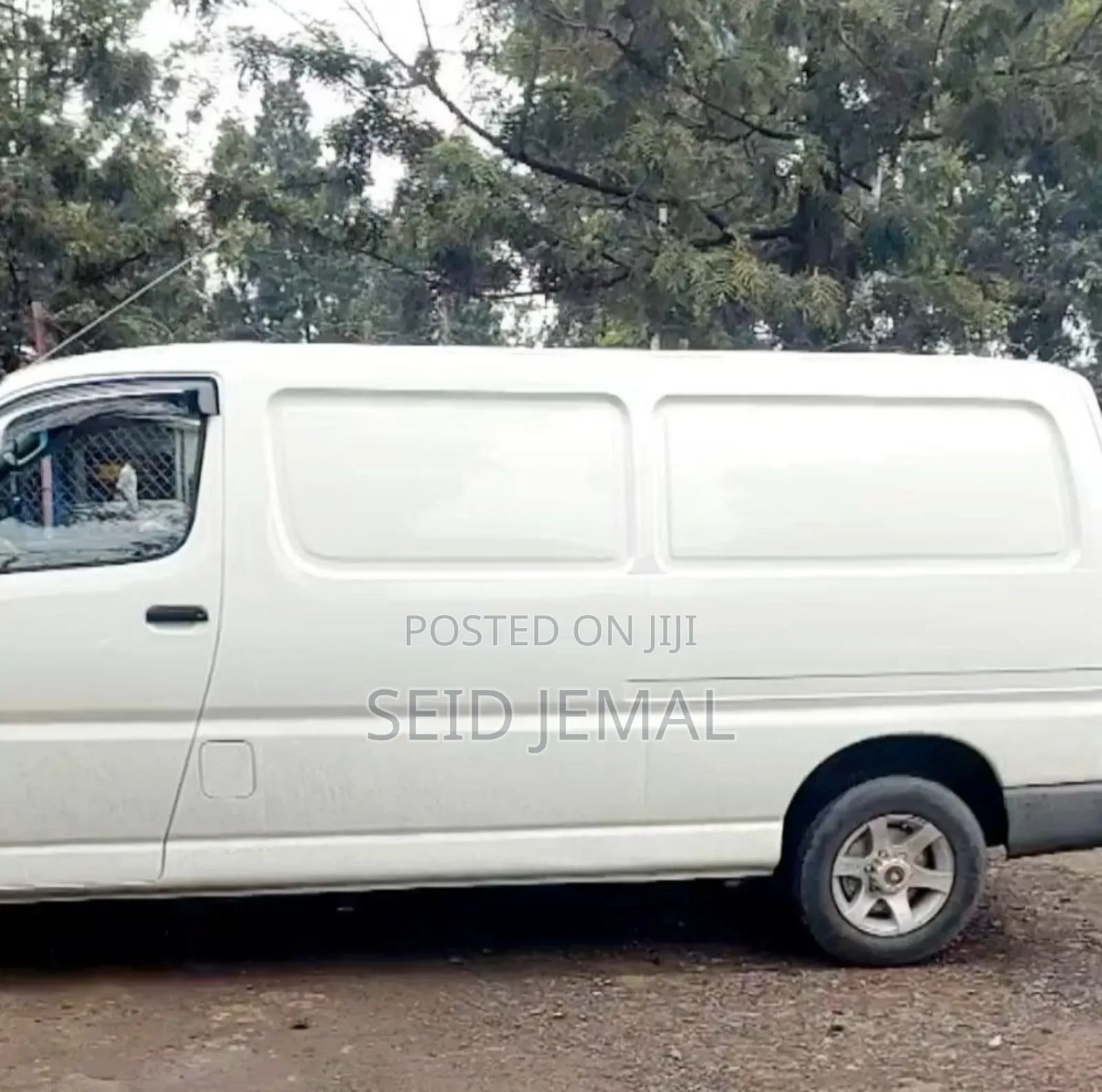 Toyota HiAce 2006 White