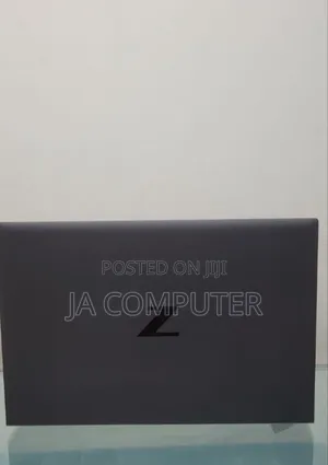 New Laptop HP ZBook Firefly 14 G7 16GB Intel Core I7 SSD 512GB