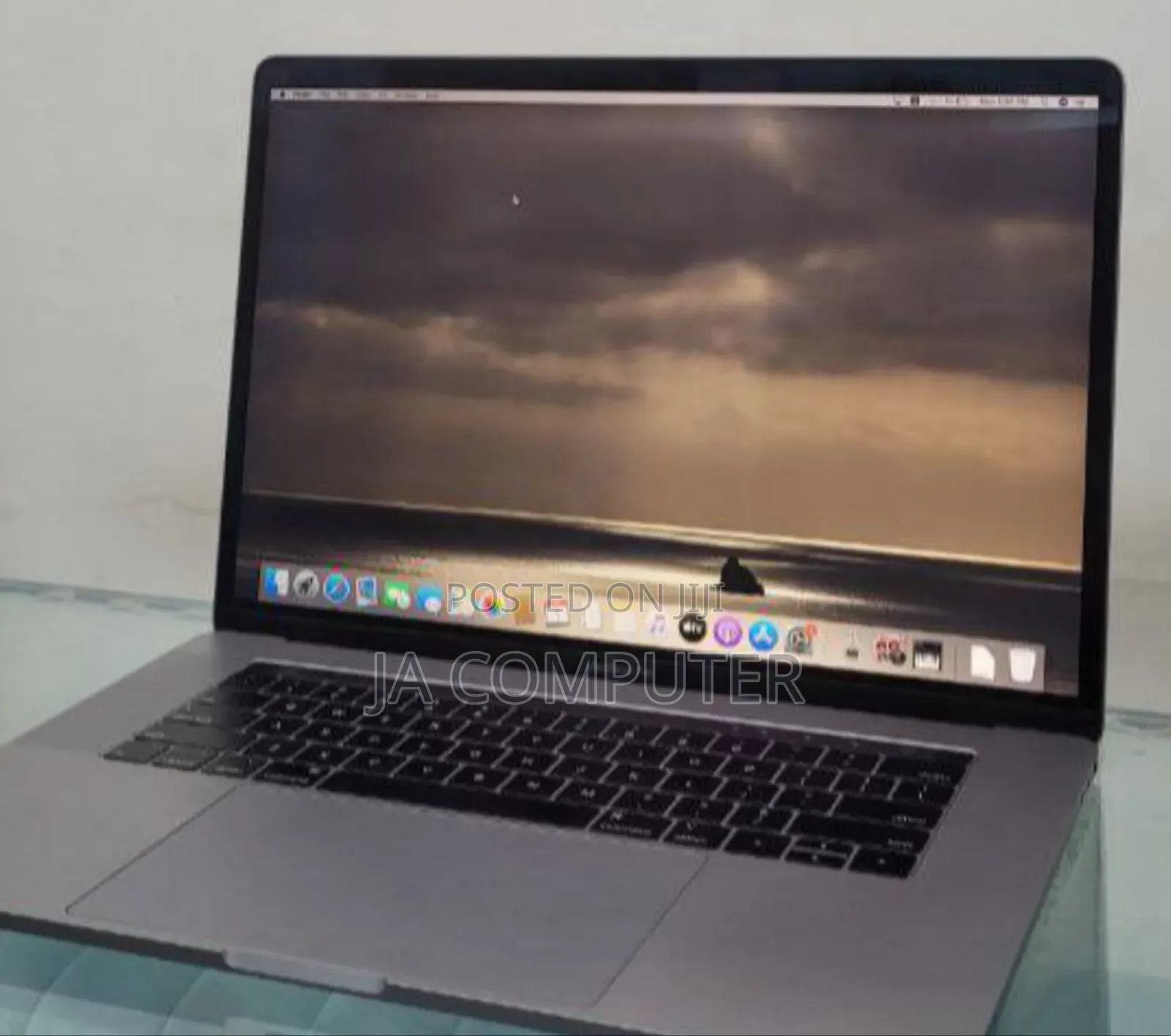 New Laptop Apple MacBook Pro 2019 32GB Intel Core I9 SSD 512GB