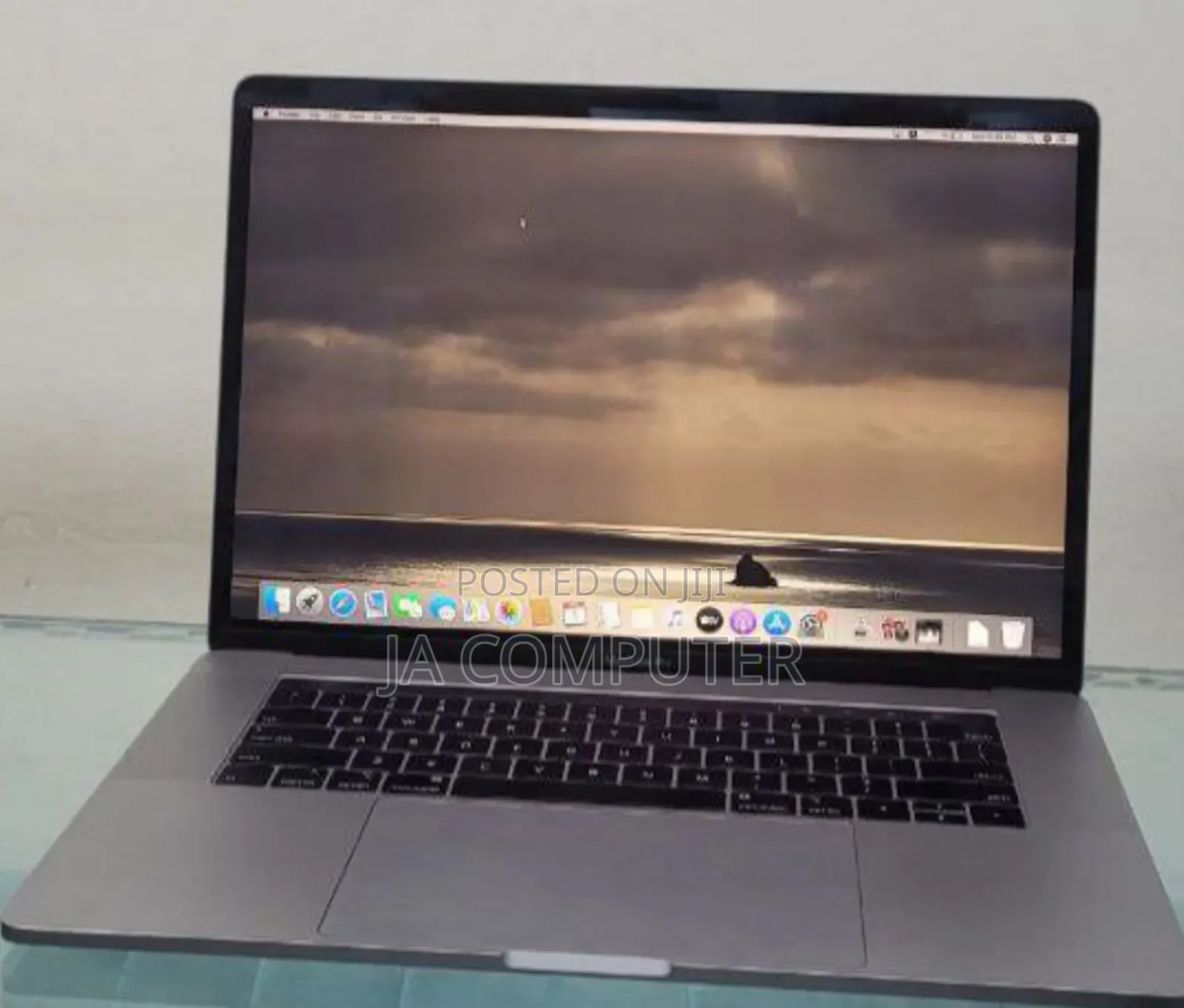 New Laptop Apple MacBook Pro 2019 32GB Intel Core I9 SSD 512GB