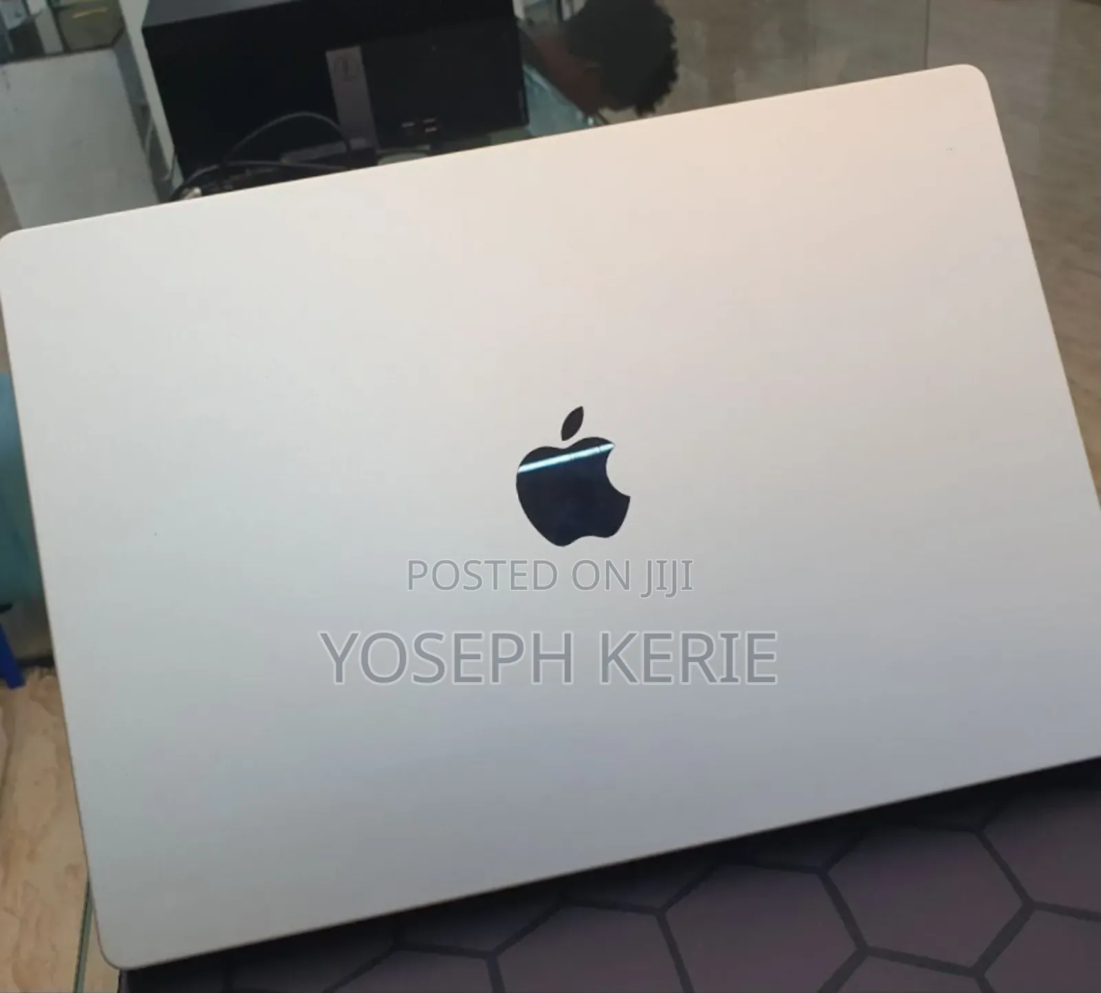 New Laptop Apple MacBook Pro M1 32GB Apple M1 Pro SSD 512GB