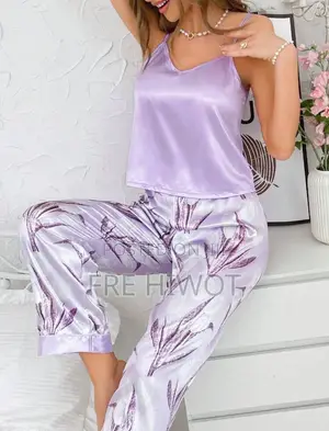 Photo - Floral Print Satin Pj Set / Pajama Set