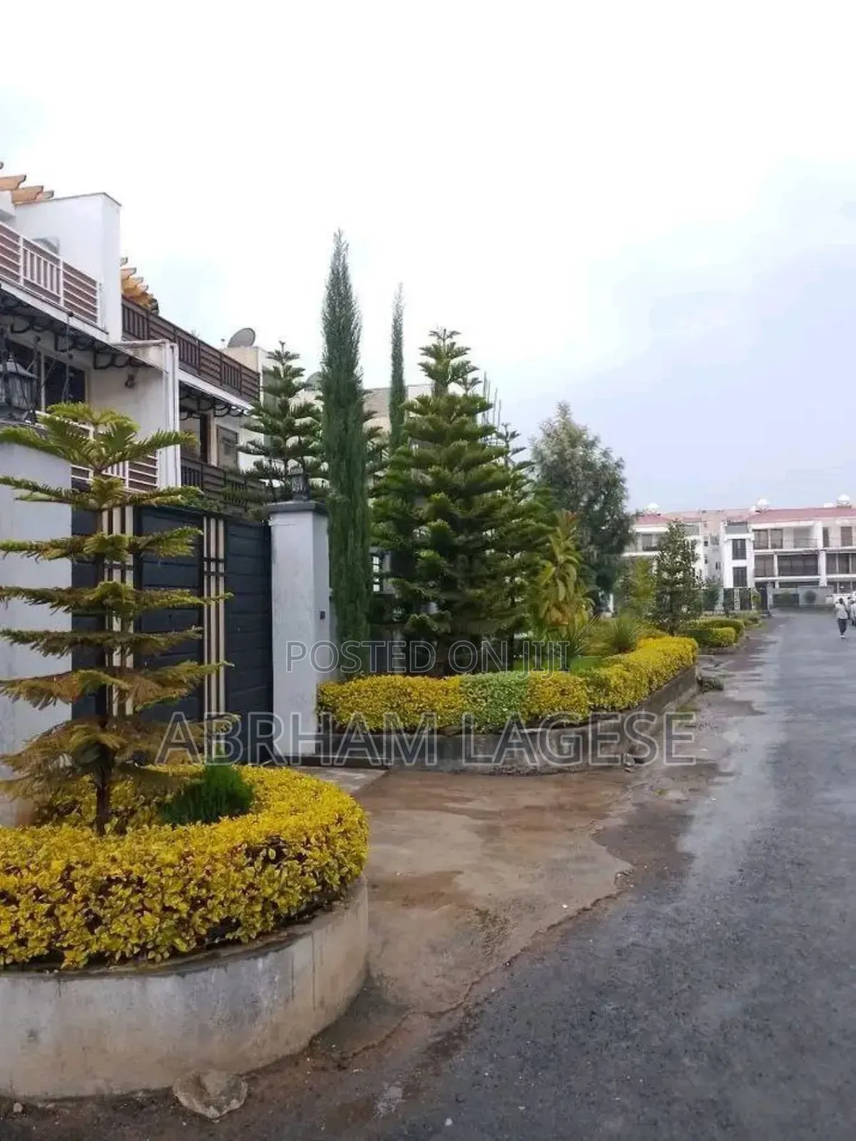 Furnished 7bdrm House in Gmecies Siemcies, Yeka for sale