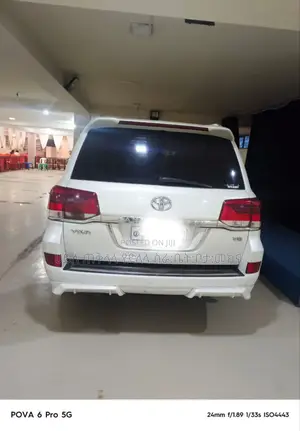 Toyota Land Cruiser 4.5 V8 VXR 2009 Ivory