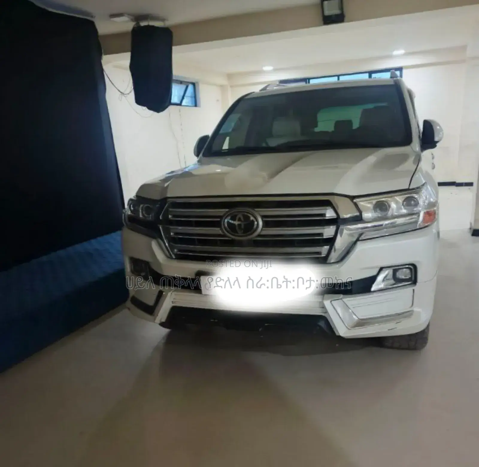 Toyota Land Cruiser 4.5 V8 VXR 2009 Ivory