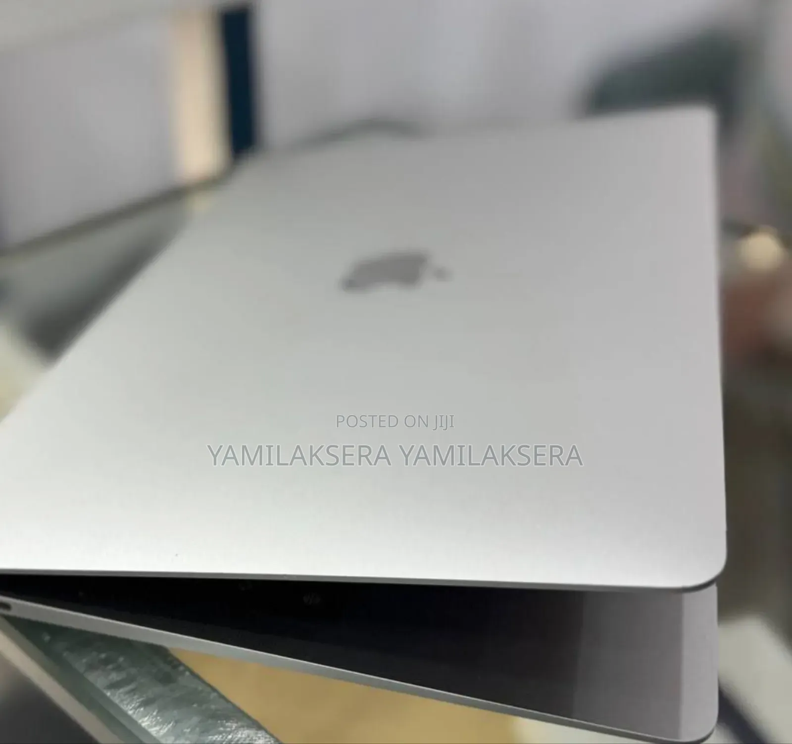 New Laptop Apple MacBook Air 2020 M1 8GB Apple M1 SSD 256GB