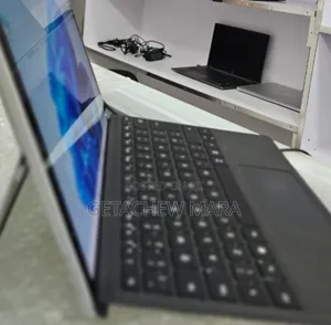 New Laptop Apple MacBook Pro M1 8GB Intel SSD 256GB