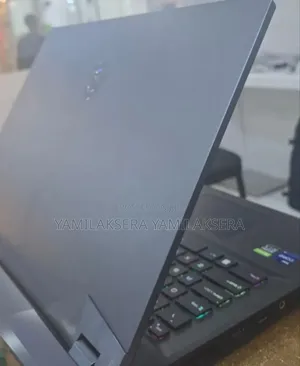 New Laptop MSI Raider GE76 12UGS 16GB Intel Core i9 SSD 1T