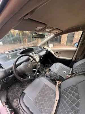 Toyota Yaris 2007 Silver