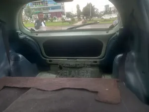 Toyota Vitz 2001 Gold