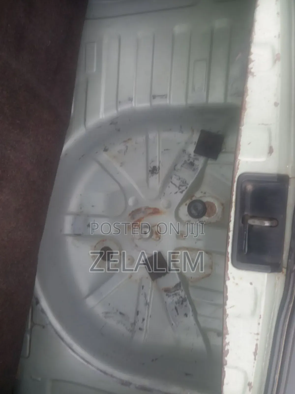 Toyota Vitz 2001 Gold