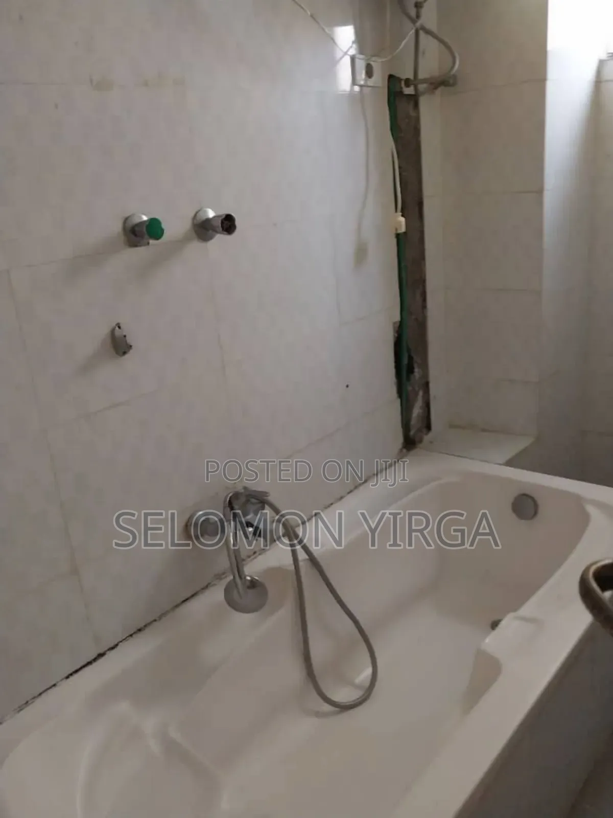 6bdrm Farm House in Adis Abba, Bole for sale