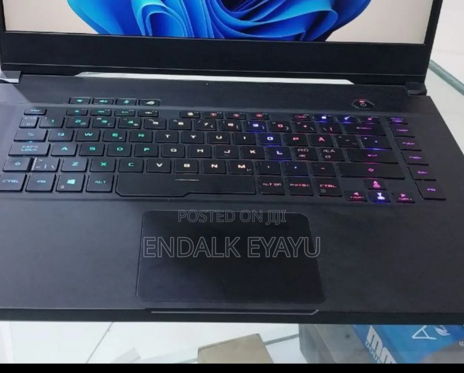 New Laptop Asus ROG Zephyrus S GX701 32GB Intel Core I7 SSD 1T