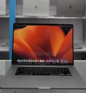 New Laptop Apple MacBook Pro 2019 16GB Intel Core I7 SSD 512GB