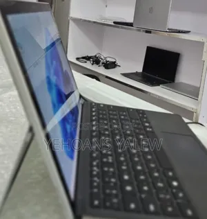 Photo - New Laptop Microsoft Surface Pro 4 8GB Intel Core i5 SSD 256GB