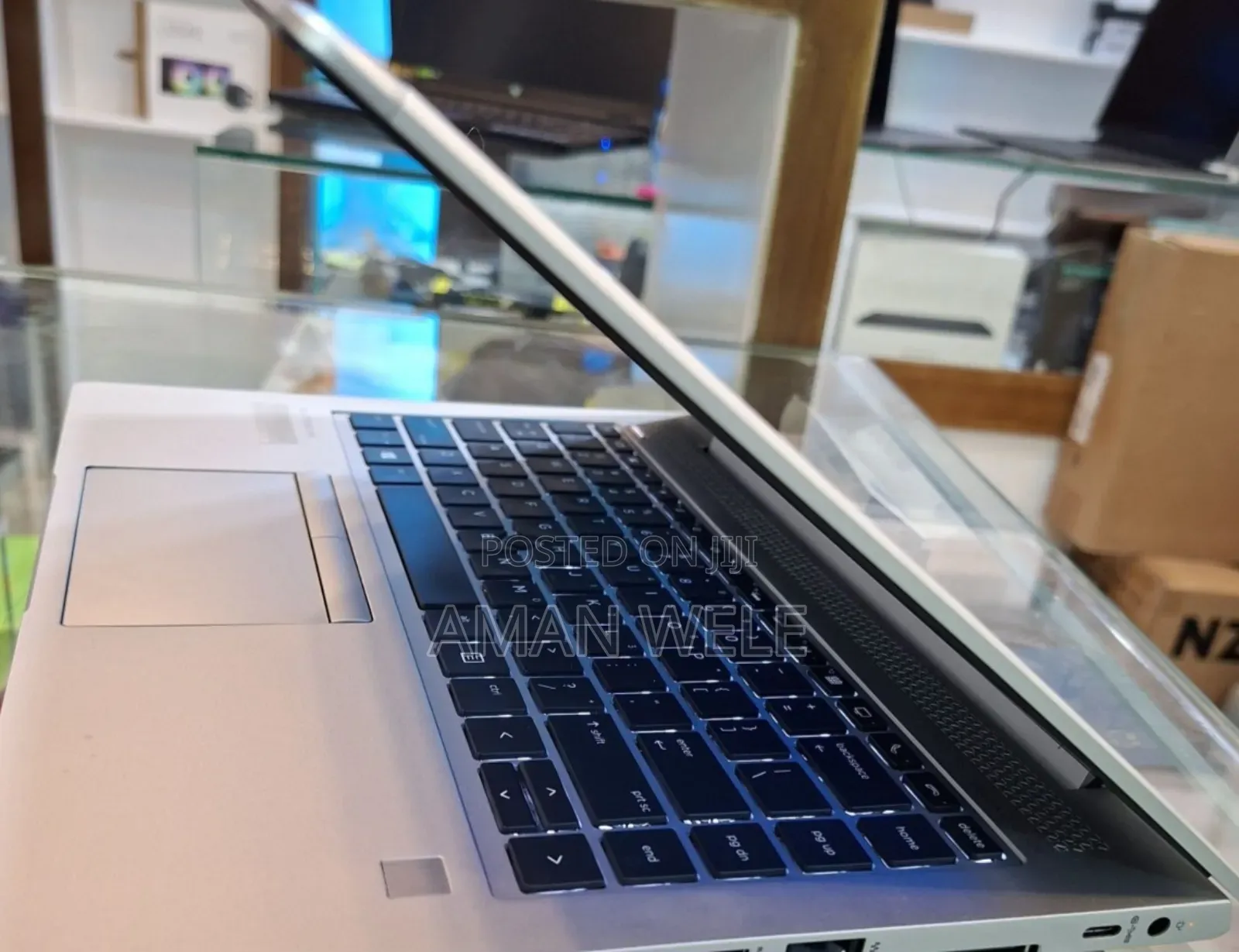 New Laptop HP EliteBook 840 G5 16GB AMD Ryzen 7 SSD 512GB