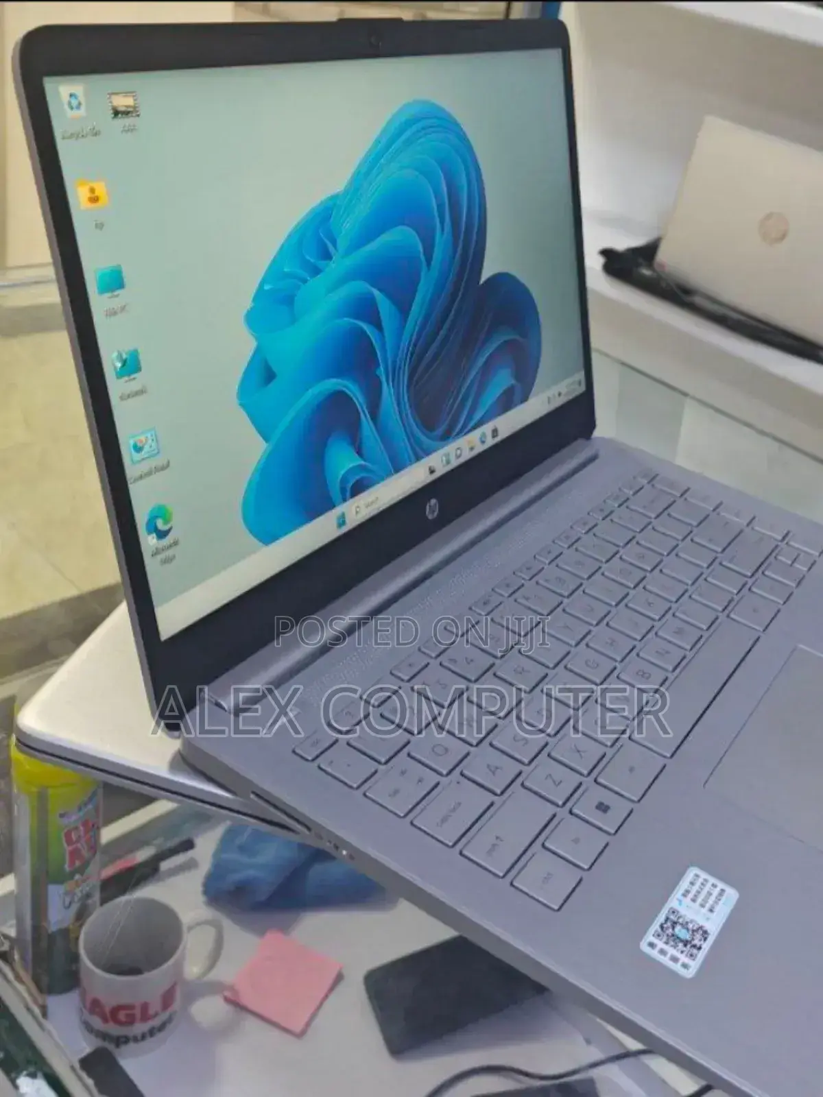 New Laptop HP Stream Notebook 8GB Intel Core I7 SSD 1T