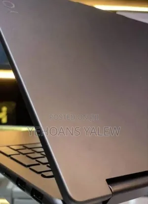 New Laptop Lenovo Yoga 7i 16GB Intel Core Ultra 7 SSD 1T