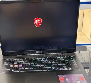 New Laptop MSI Crosshair 15 B12U 16GB Intel Core I7 SSD 1T