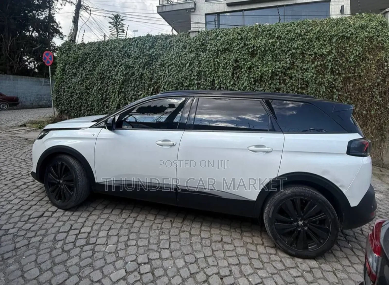 Peugeot 5008 2022 White