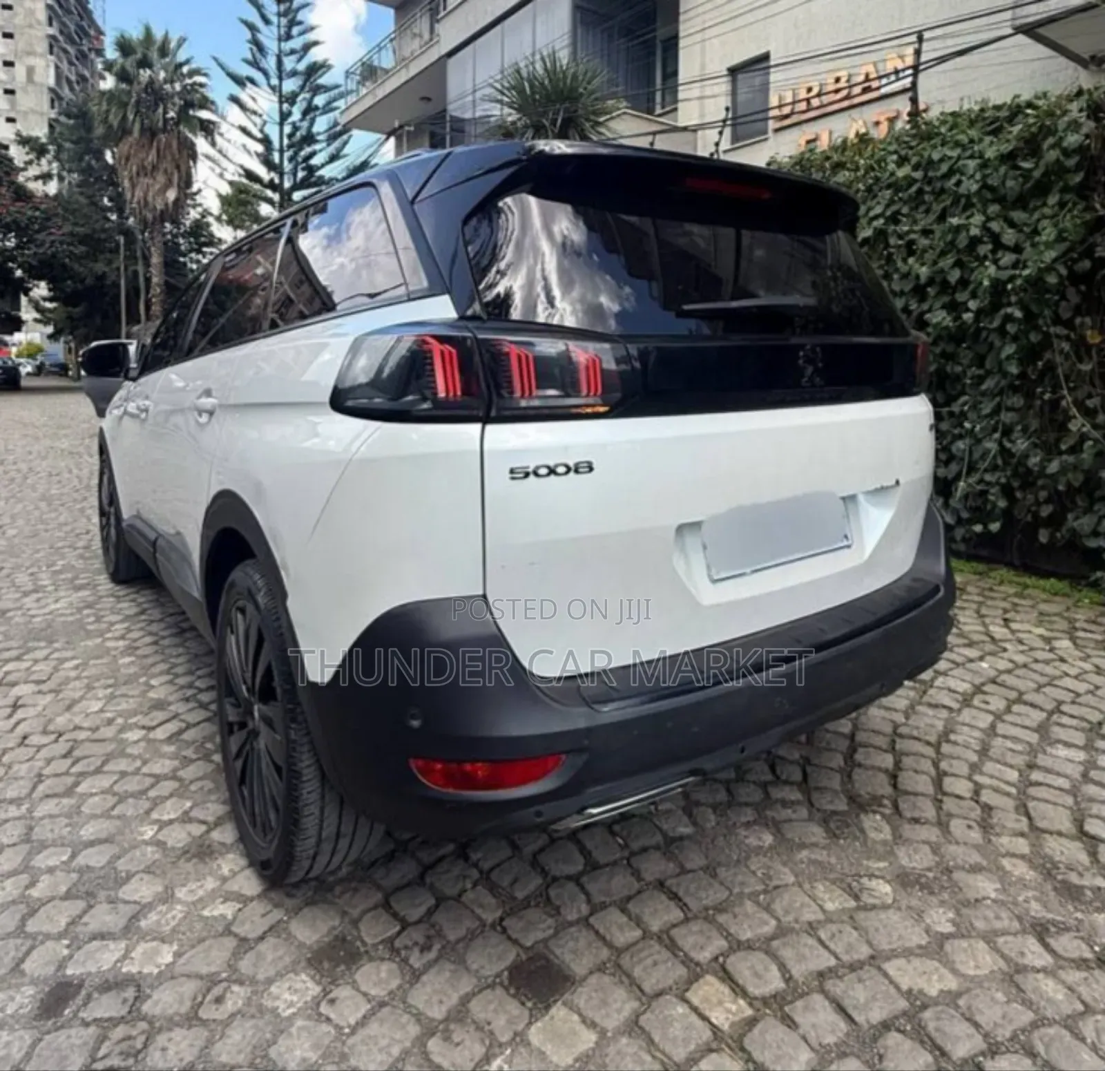 Peugeot 5008 2022 White