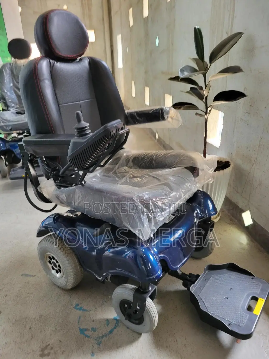 Electronic Wheelchair空عlight Power Wheelchair, Weighs Upto Just 150kg