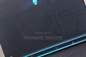 New Laptop Dell Alienware M17 R2 16GB AMD Ryzen 7 SSD 1T