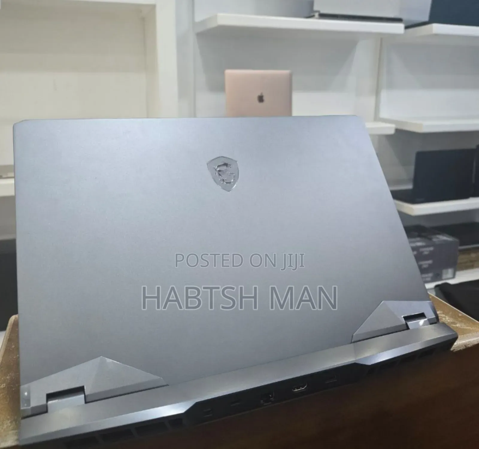 New Laptop MSI Raider GE76 12UGS 16GB Intel Core I9 SSD 1T