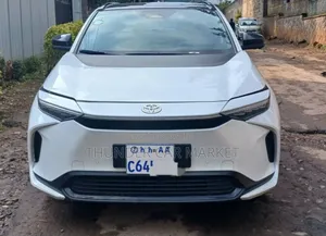 Toyota bZ4X 2024 White