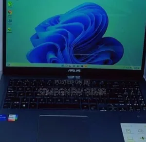 New Laptop Asus Eee PC R051CX 8GB Intel Core I5 SSD 512GB