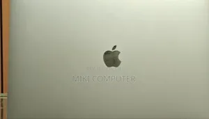 Photo - New Laptop Apple MacBook Pro 2019 16GB Intel Core I7 SSD 512GB