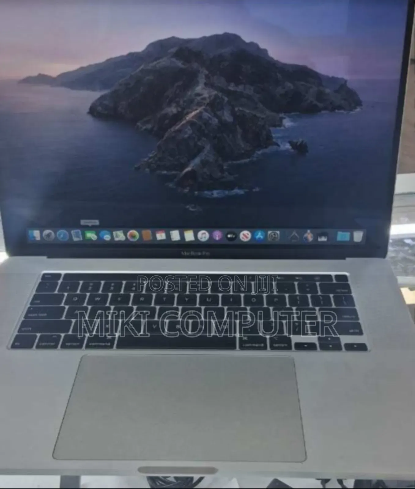 New Laptop Apple MacBook Pro 2019 16GB Intel Core I7 SSD 512GB