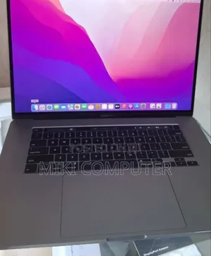 New Laptop Apple MacBook Pro 2019 16GB Intel Core I7 SSD 512GB