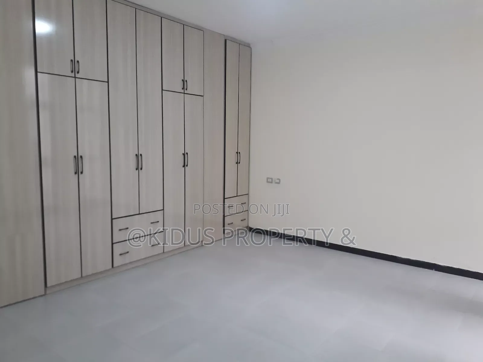 3bdrm Apartment in Mekaele Donbosco, Nifas Silk-Lafto for rent