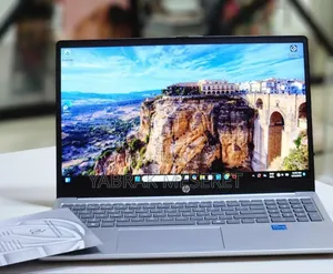 New Laptop HP 16GB Intel Core I3 SSD 512GB