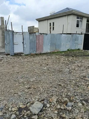 2bdrm House in Lage Xafo, Yeka for sale