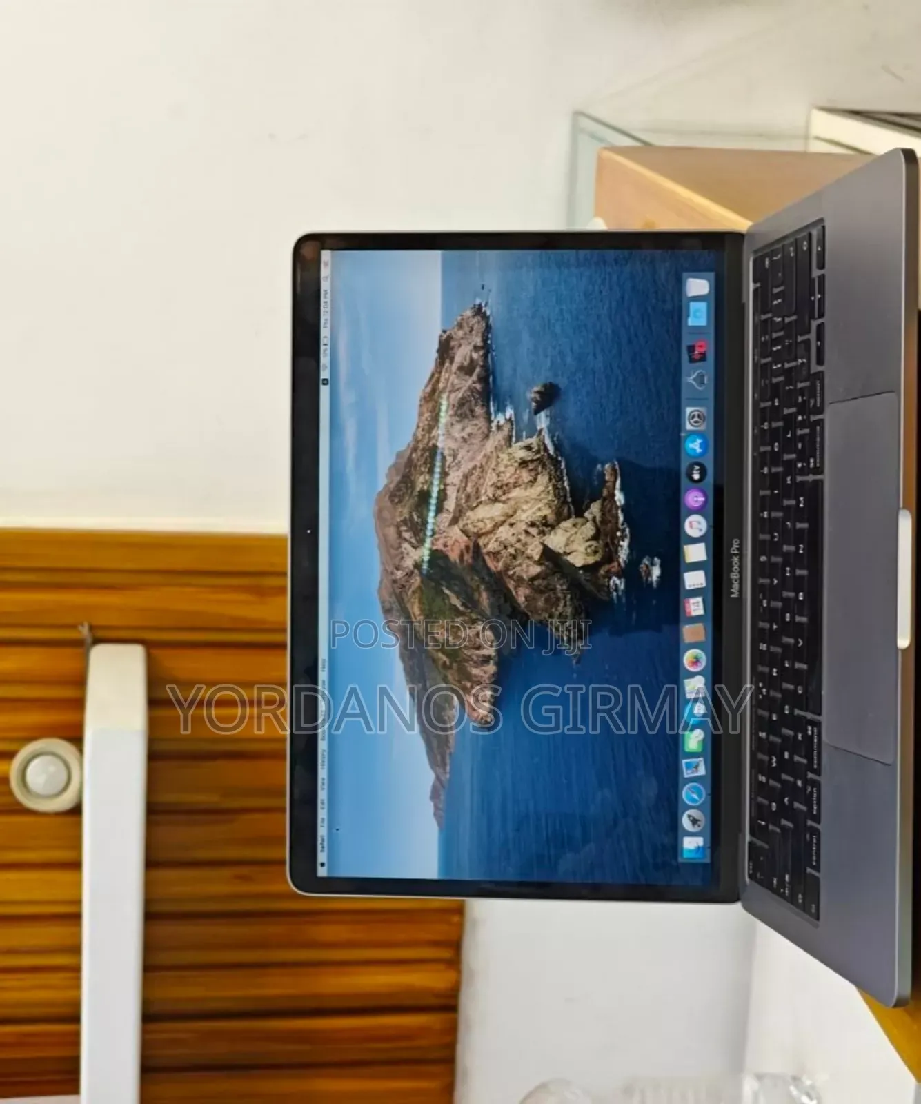 New Laptop Apple MacBook Air 2020 M1 8GB Intel Core I5 SSD 256GB