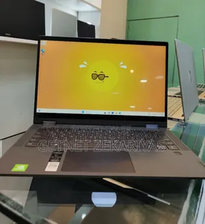 Photo - New Laptop Lenovo Flex 5 16GB Intel Core I7 SSD 1T