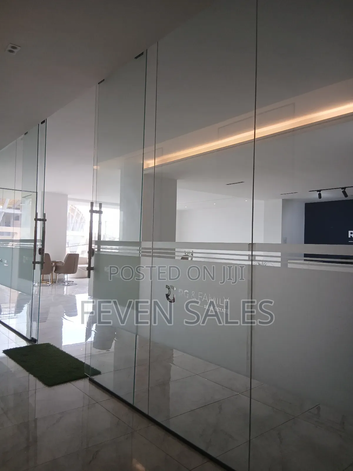 ልዮ የብአል ቅናሽ ቦሌ ላይ የንግድ ሱቆችን ይዘንላቹህ መተናል ፈጥነዉ በመደወል የእድሉ ተጠቃሚ ይሁኑ