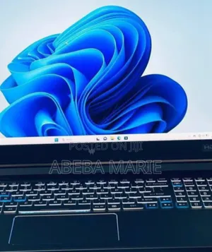 New Laptop MSI Crosshair 15 16GB Intel Core I7 SSD 1T