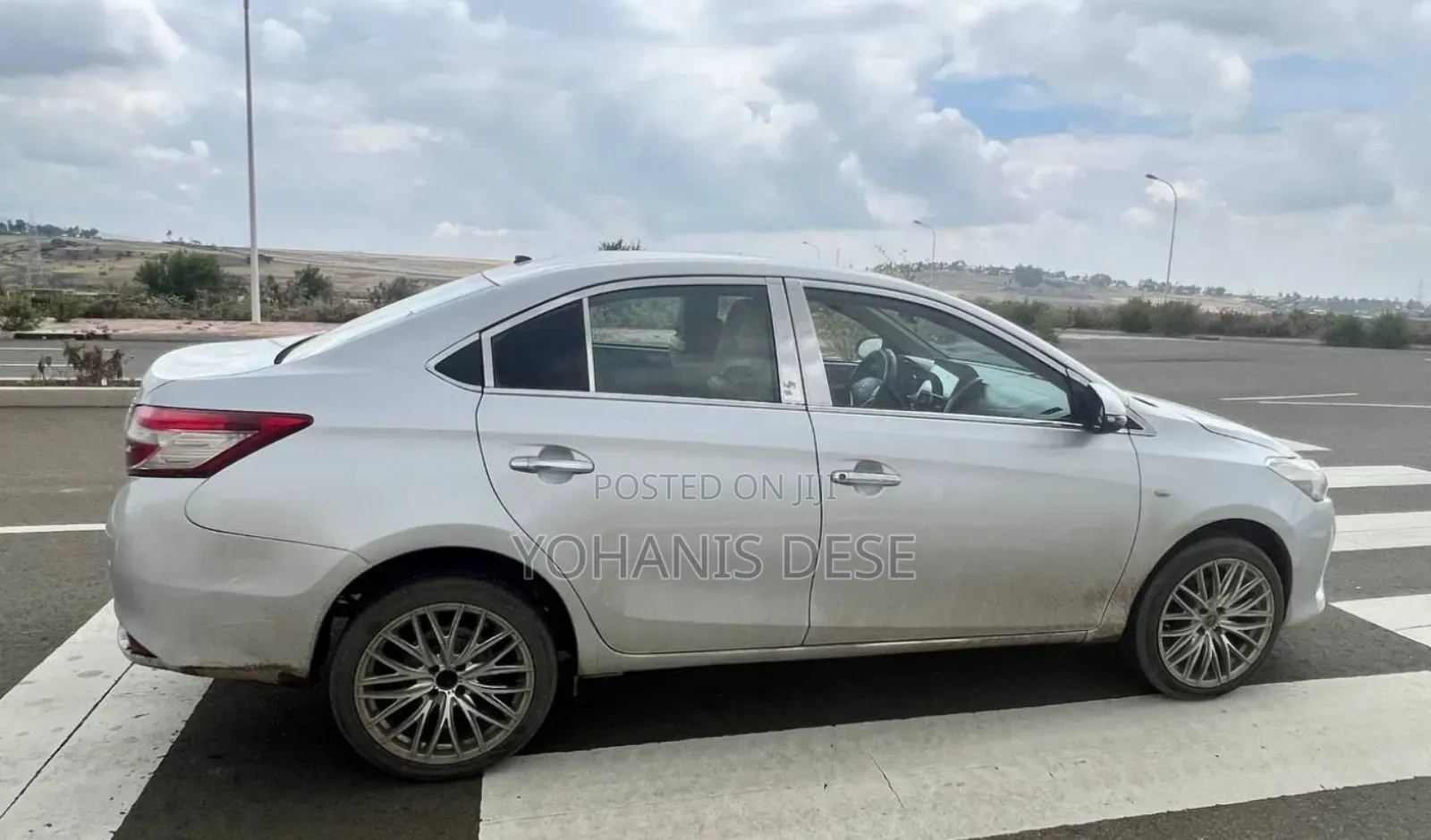 Toyota Yaris 2013 Silver