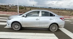 Toyota Yaris 2013 Silver